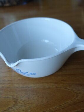 Vintage Blue Cornflower Corning Ware Small milk Sauce Pan - Made In Canada 650mL